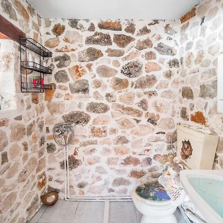 Lithahiro Stone House Agalas