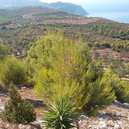 Lithahiro Stone House Holiday home