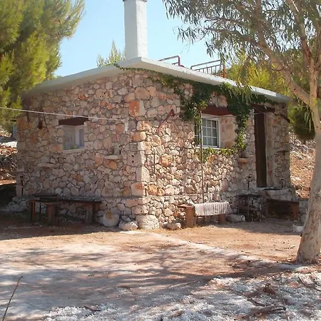 Lithahiro Stone House *